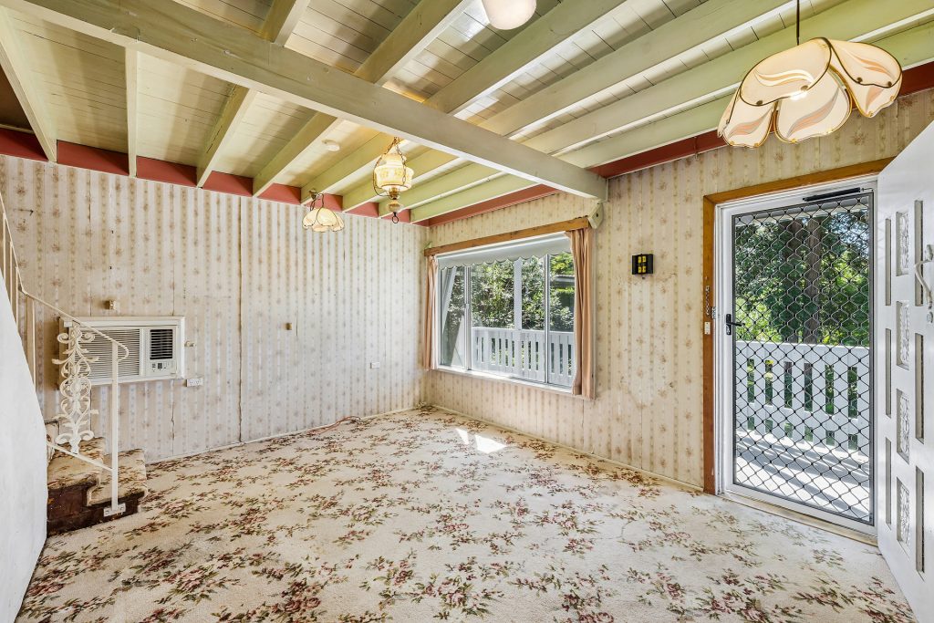 Sold - 11 The Mall - New Property in Warrimoo - Real Estate by Stewart Lamont