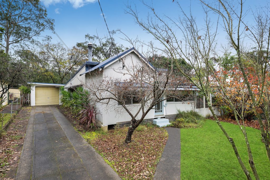 Sold - 12 Birdwood Parade - New Property in Hazelbrook - Real Estate by Stewart Lamont