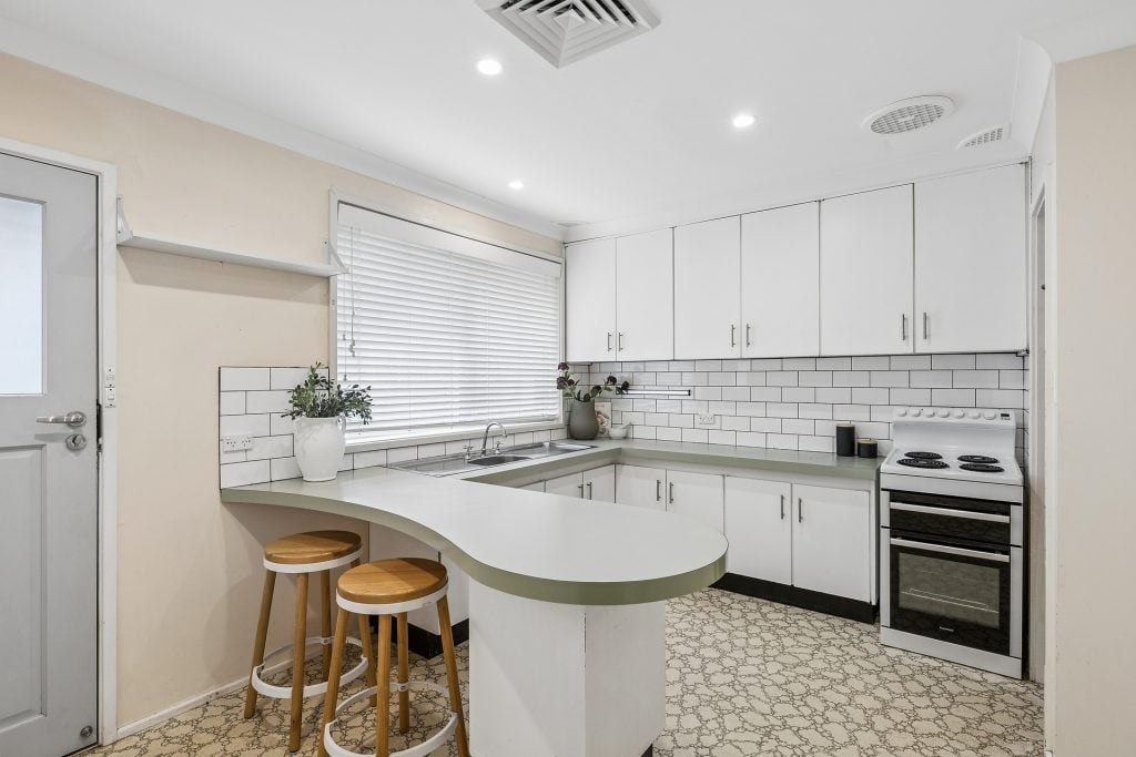 Sold - 315 Hawkesbury Road - New Property in Winmalee - Real Estate by Stewart Lamont