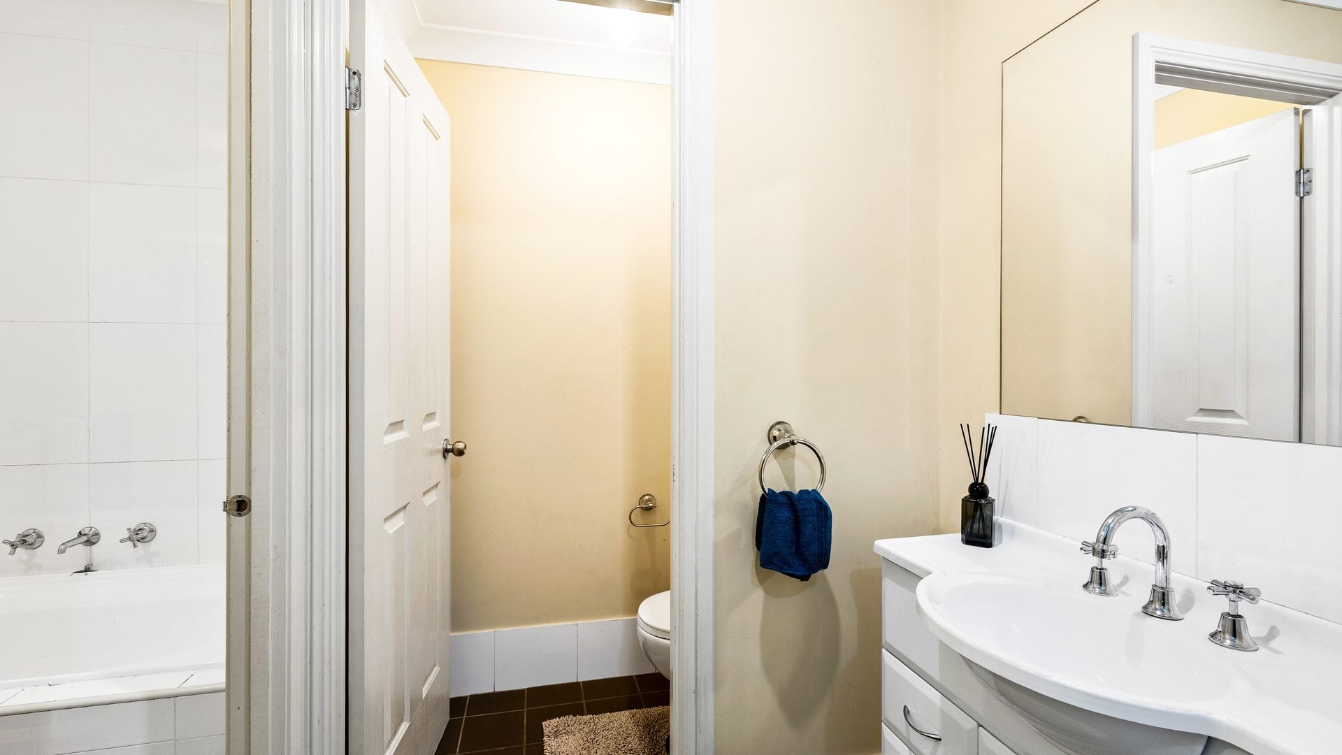 For Sale - 17A Cornell Street - New Property in Leonay - Real Estate by Isla Czarnota