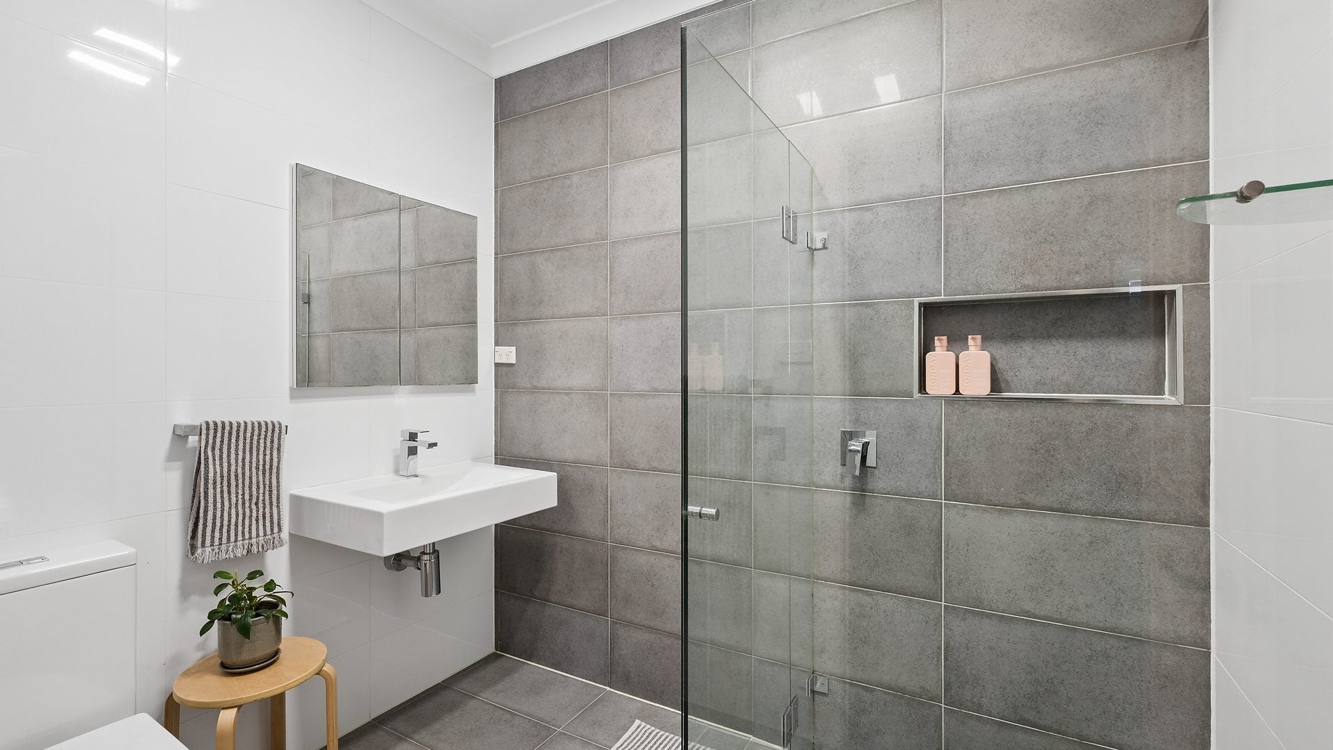 For Sale - 97A Rickard Road - New Property in Warrimoo - Real Estate by Stewart Lamont