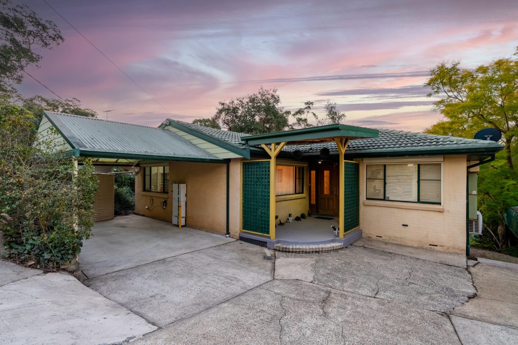 For Sale - 72 Singles Ridge Road - New Property in Winmalee - Real Estate by Isla Czarnota