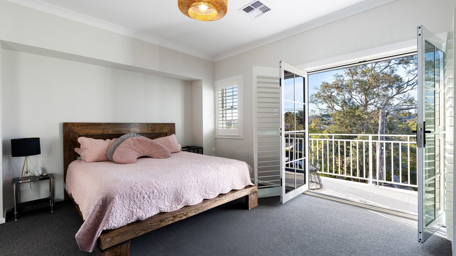 For Sale - 20 Shelton Avenue - New Property in Winmalee - Real Estate by Isla Czarnota