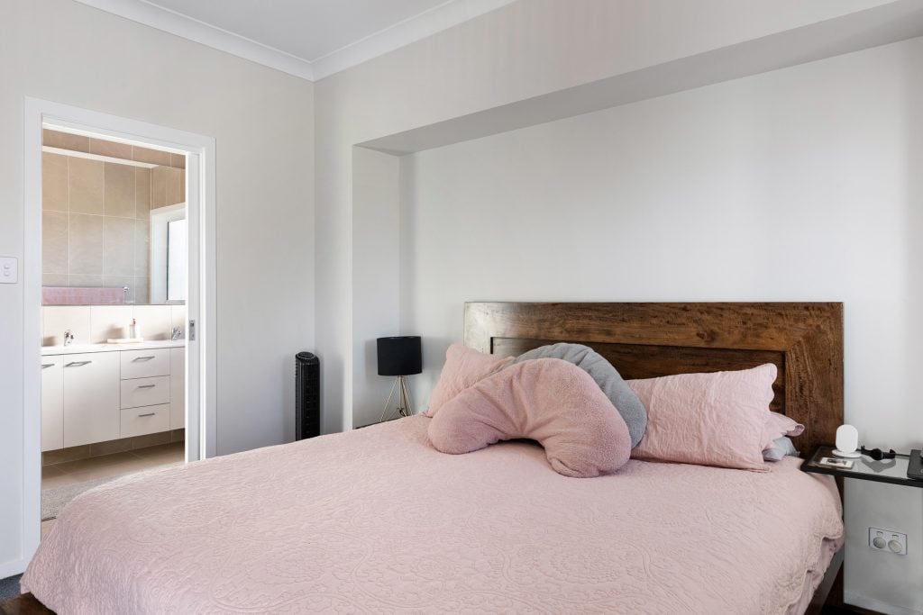 For Sale - 20 Shelton Avenue - New Property in Winmalee - Real Estate by Isla Czarnota