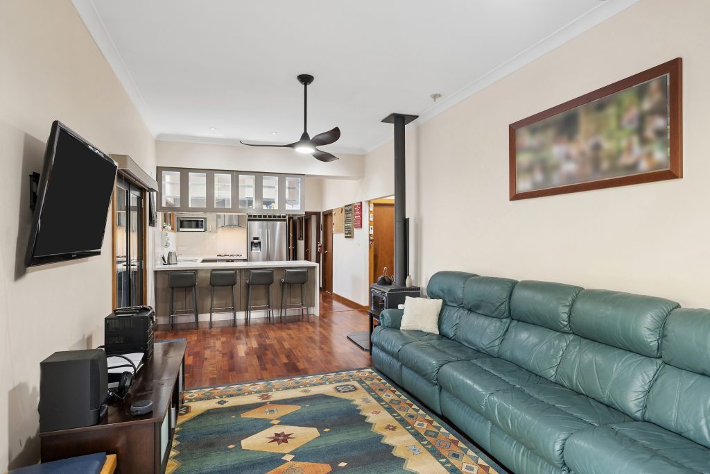 For Sale - 72 Railway Parade - New Property in Warrimoo - Real Estate by Stewart Lamont