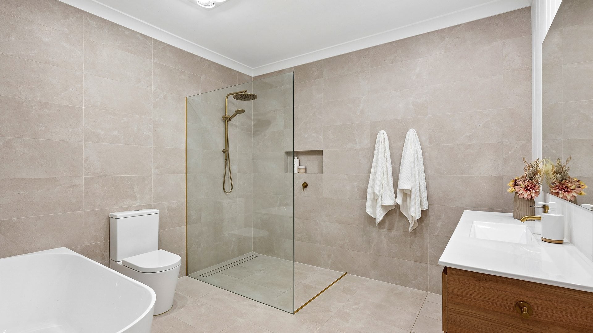 For Sale - 5 Boomerang Road - New Property in Springwood - Real Estate by Stewart Lamont