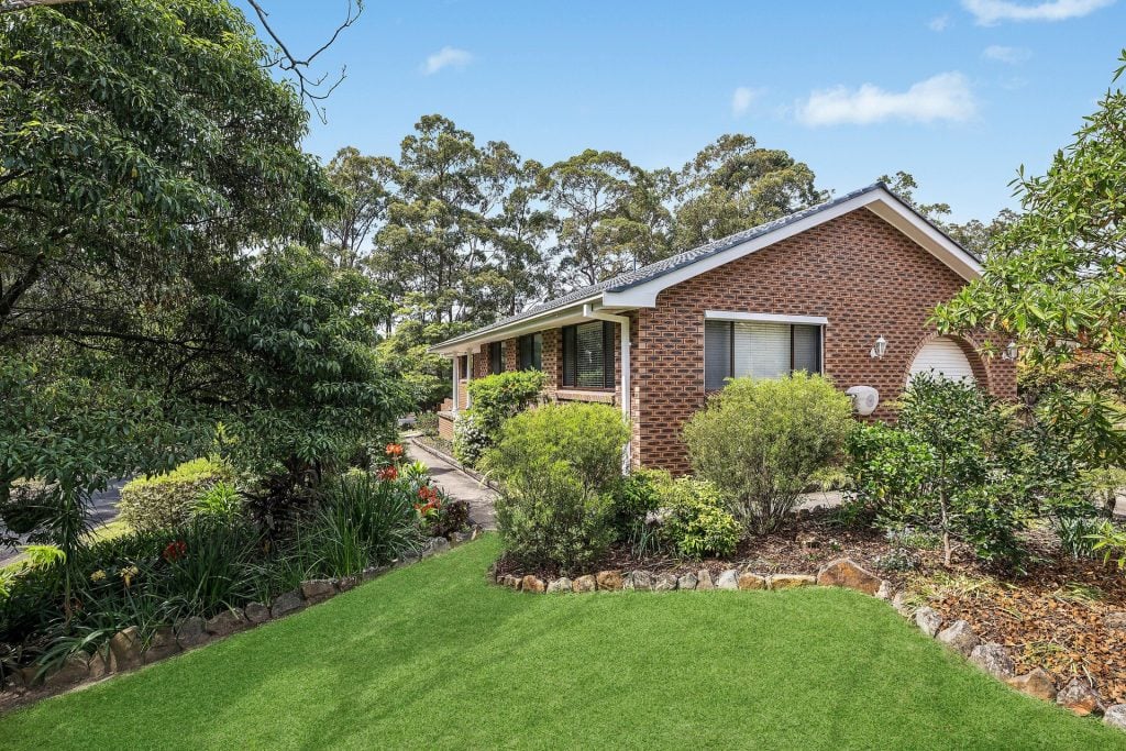For Sale - 2 Barina Place - New Property in Blaxland - Real Estate by Stewart Lamont