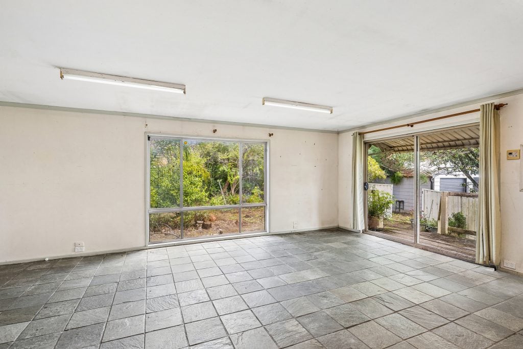 For Sale - 48 Muru Avenue - New Property in Winmalee - Real Estate by Stewart Lamont