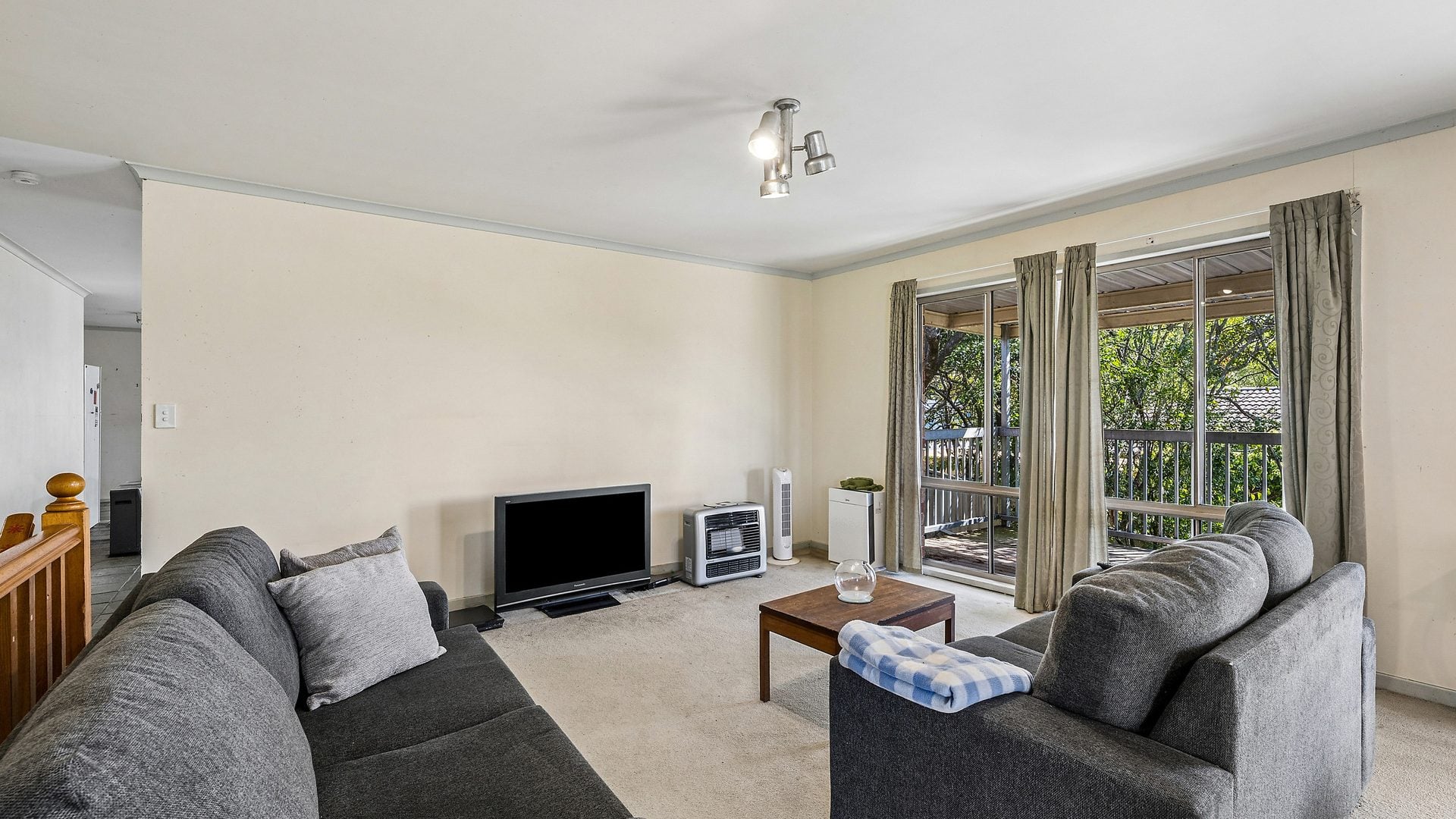 For Sale - 48 Muru Avenue - New Property in Winmalee - Real Estate by Stewart Lamont