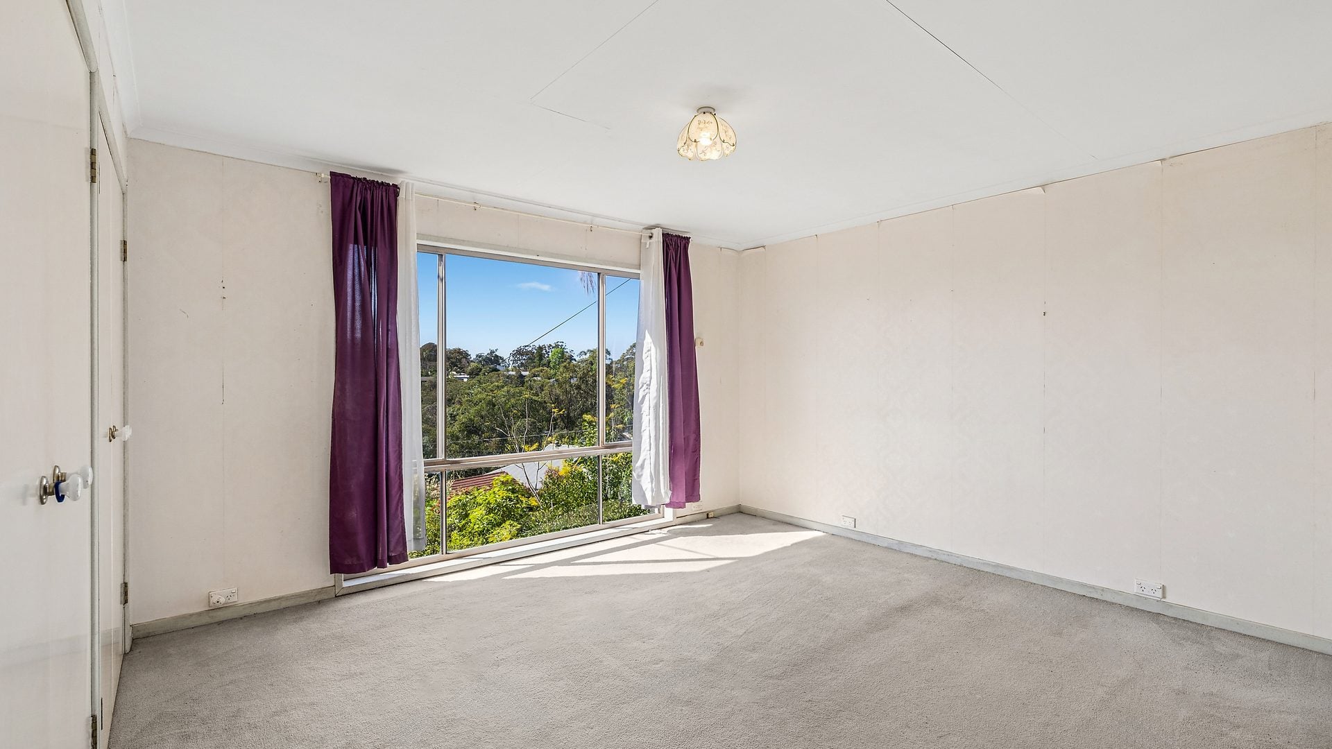 For Sale - 48 Muru Avenue - New Property in Winmalee - Real Estate by Stewart Lamont