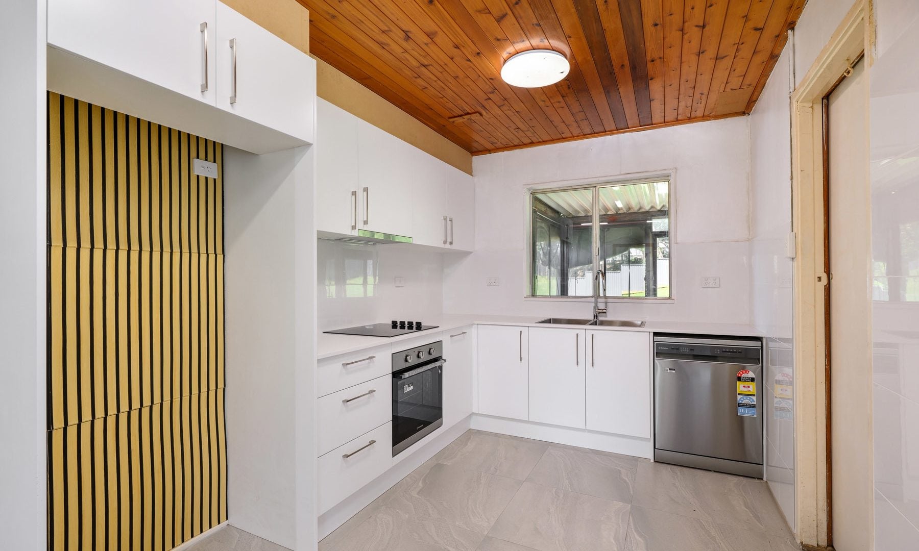 For Rent - 11 The Mall - New Property in Warrimoo - Real Estate by Front Office