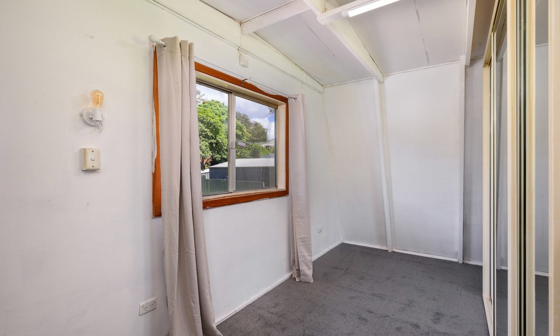 For Rent - 11 The Mall - New Property in Warrimoo - Real Estate by Front Office