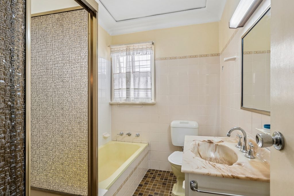 For Sale - 2 Clifton Avenue - New Property in Glenbrook - Real Estate by Stewart Lamont