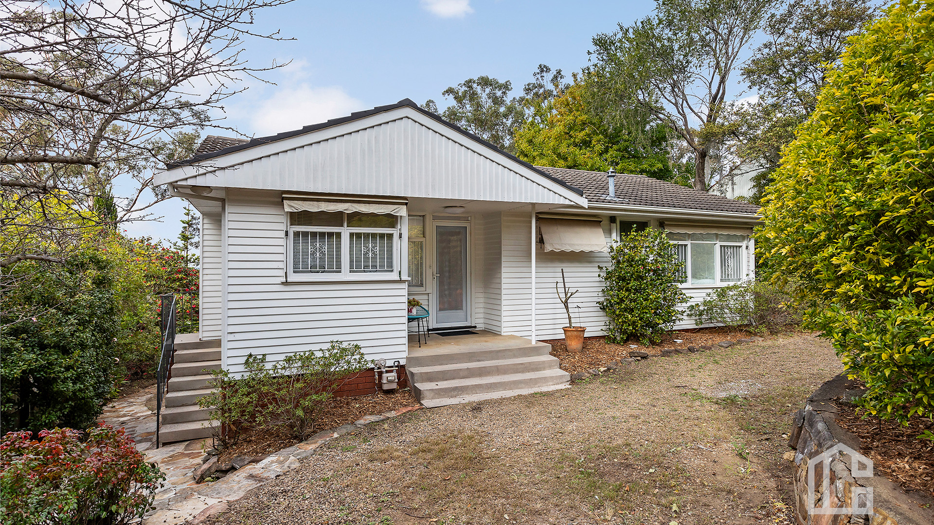16 Hume Road