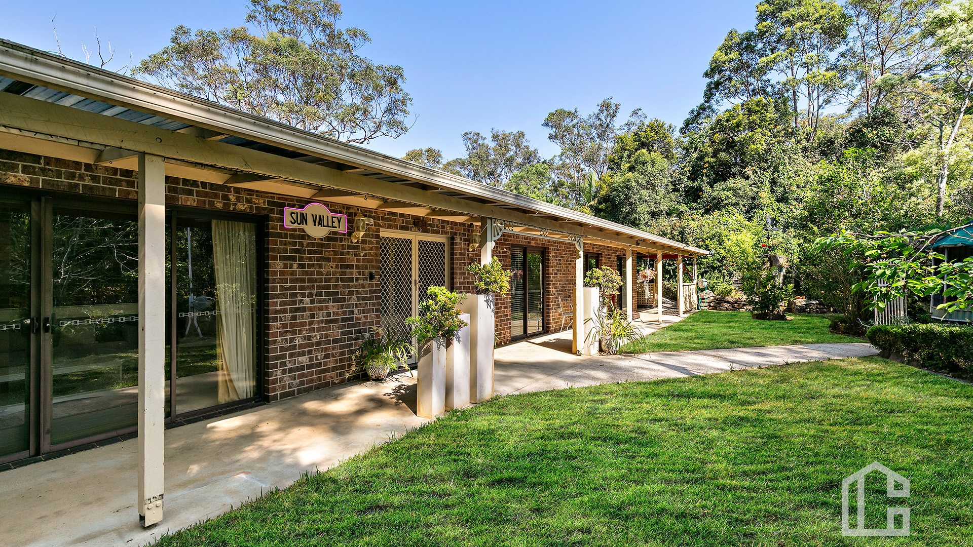 79 Ridgeway Crescent