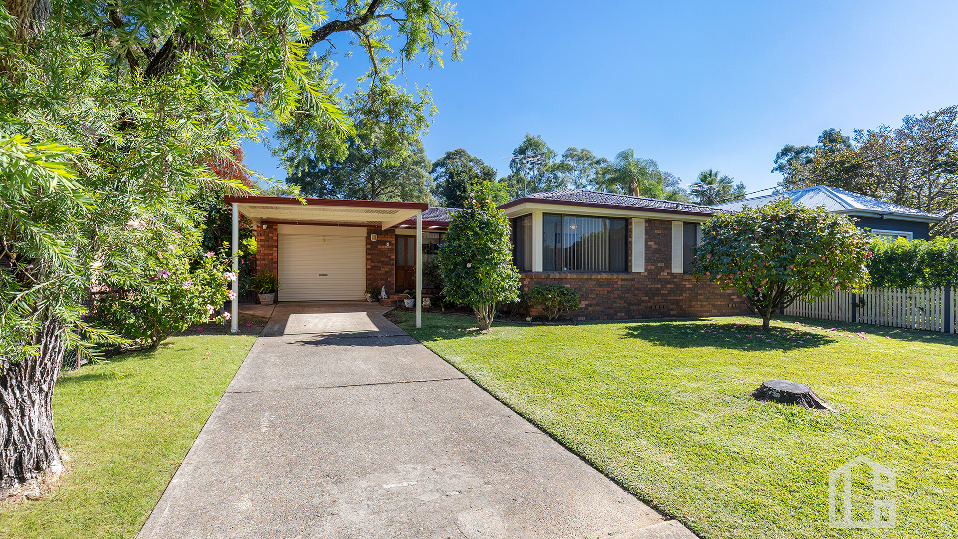 4 Lagoon Drive