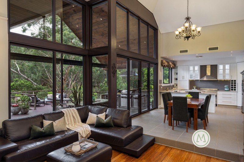 16 Jacaranda Avenue