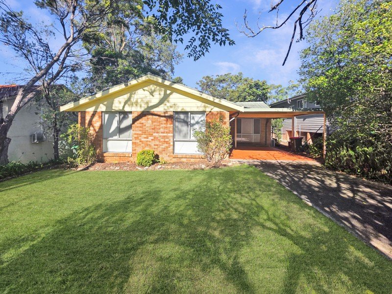 11 Torwood Street