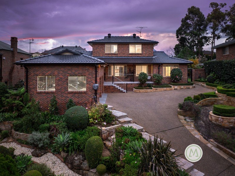 8 Surveyor Abbot Drive